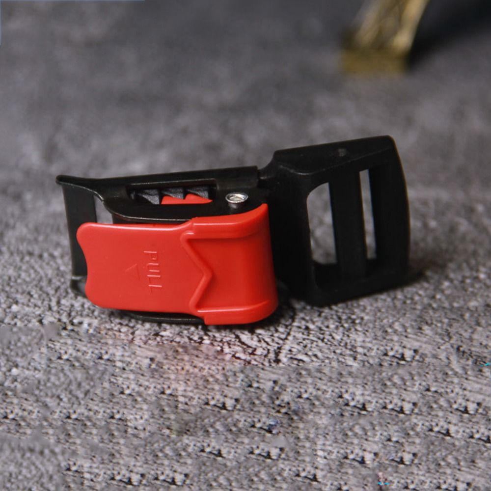 Plastic Motorcycle Helmet Lock - Quick Release Buckle Motorcycle Helmet recension och pris
